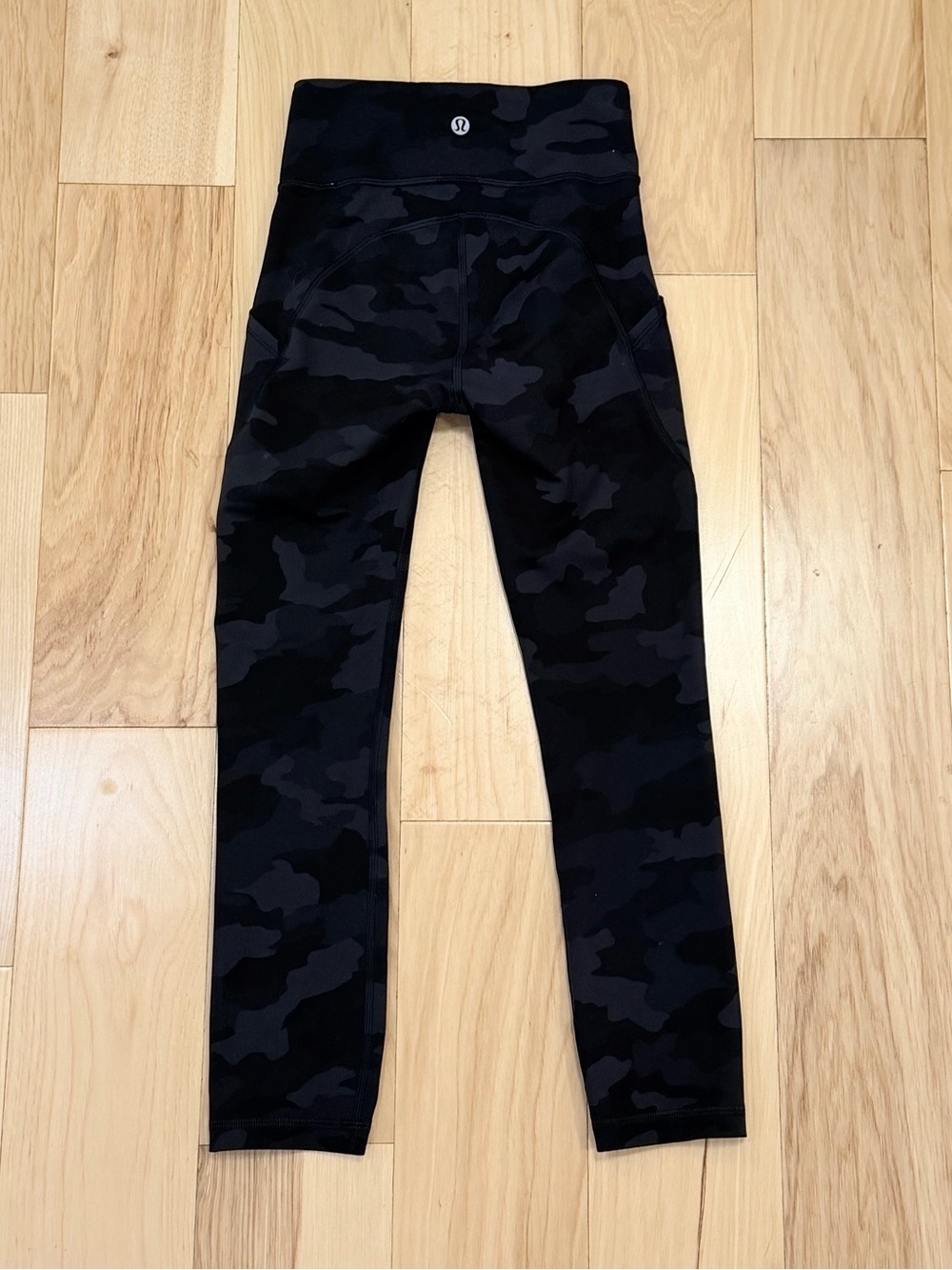 Lululemon Women’s Invigorate High-Rise Crop Tights 23"